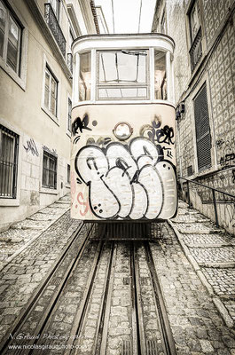 Ascensor da Gloria - Lisbonne © Nicolas GIRAUD