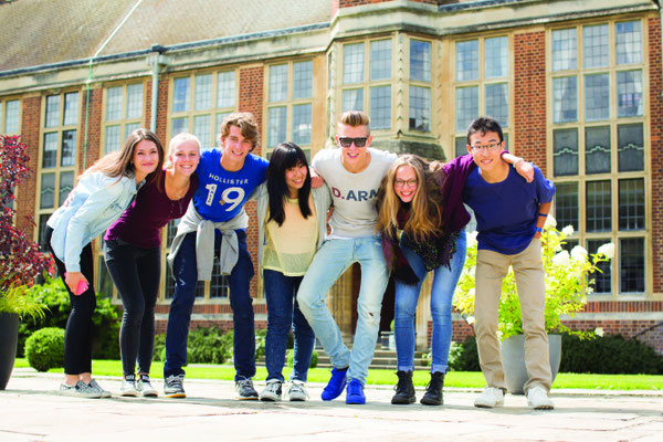 étudiants internationaux en séjour linguistique à l'étranger