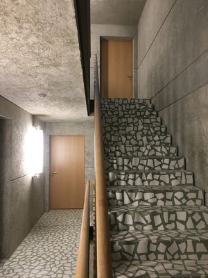 Treppenhaus, Sichtbeton, Terrazzo