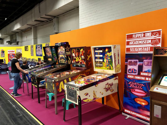 Flipper- und Arcademuseum Seligenstadt und Retrokram, Männerquatsch Podcast [Sonderfolge #04] Gamescom 2018: Der Retro Rundgang mit allen Ausstellern.  