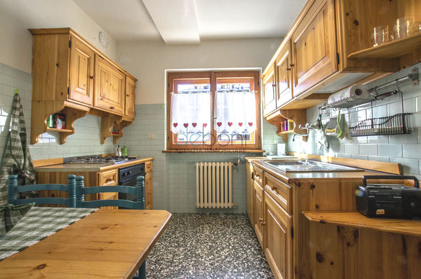 Cucina - Appartamento in affitto a Cadin, Cortina d'Ampezzo