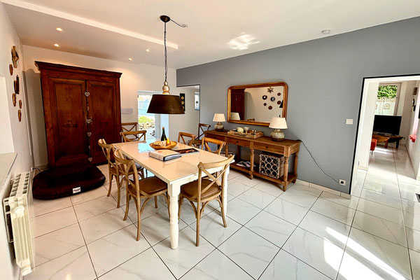 Das Esszimmer im Ferienhaus La Clregerie in Bretteville/Ay in der Normandie