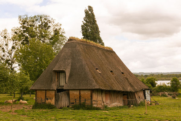 Schafscheune mit Aussicht auf den Marais. 