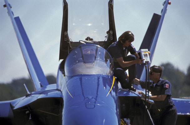 F/A-18 Hornet, US Navy, Blue Angels, Seattle, Seafair 2000