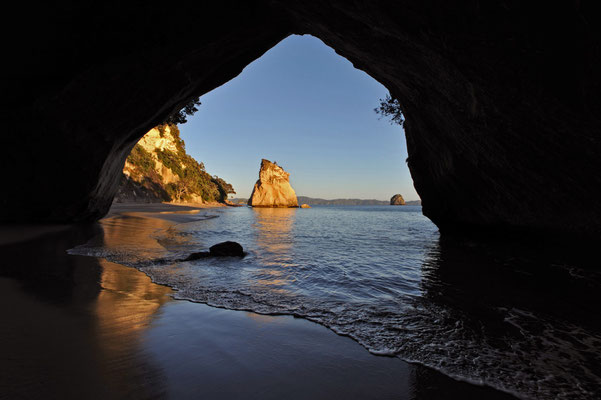 Cathedral Cove auf der Coromandel Peninsula, Nordinsel, Neuseeland