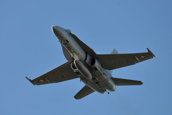 F/A-18 Hornet, Fliegerschießen Axalp, Schweiz 2017 - Nikon D800 / Nikkor 200-500/5.6