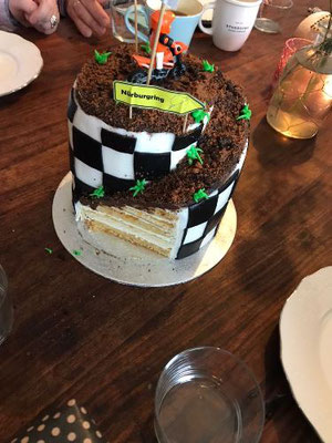 Traumhafte Rezepte Fur Fondant Torten Kuchengotter
