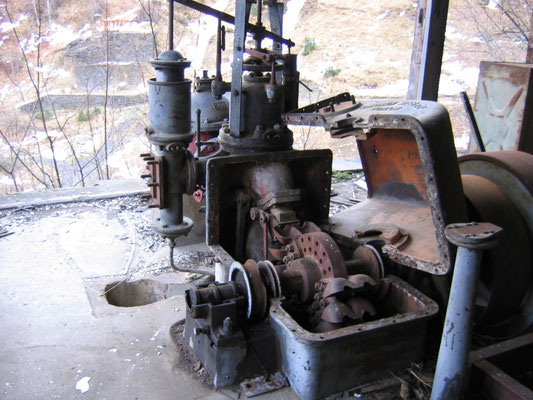 Vestiges de la petite centrale électrique de la mine