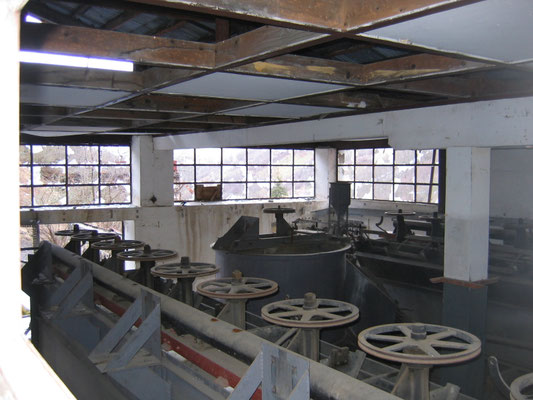 Atelier de flottation servant à isoler les différents métaux