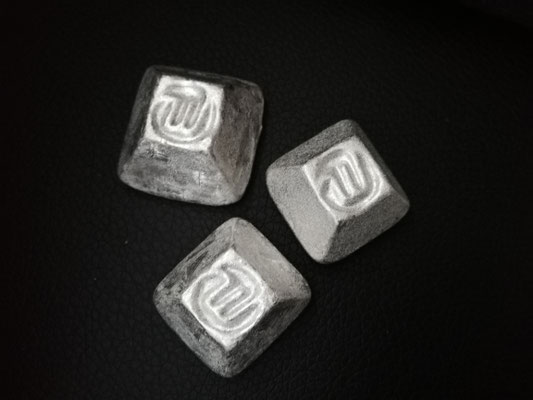 Zinnbarren zum Aufschmelzen und Gießen