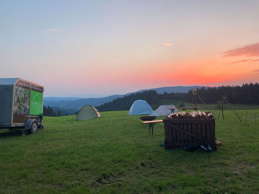 Sonnenuntergang im Schwarzwald bei Bogenseminar von Naturnah Bogenschiessen