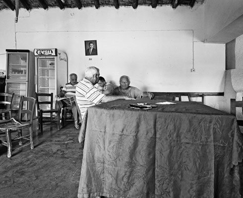 Only men spend their time at the village coffee house in Elia | Doğanou (North) (2014)