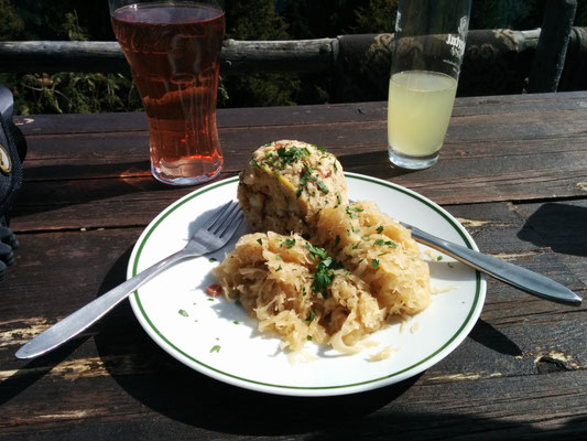 Unsere Speckknödel