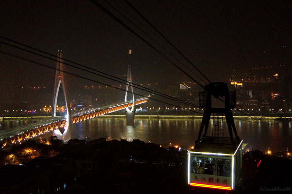 Letzter Abend in Chongqing: Seilbahn