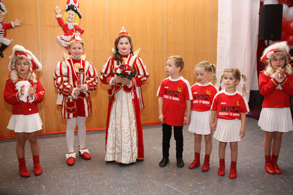 Prinz und Prinzessin: Schmuck von Kopf bis Fuß!