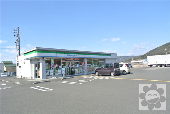 ファミリーマート 宿毛バイパス店