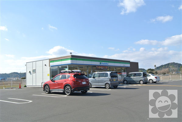 ファミリーマート（宿毛小深浦店）