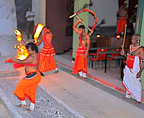 Feuerlauf der Tempeltänzer von Kandy