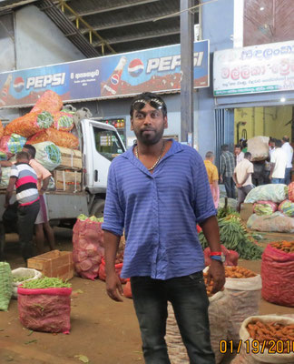 Raju auf dem Vegetable market in Dambulla
