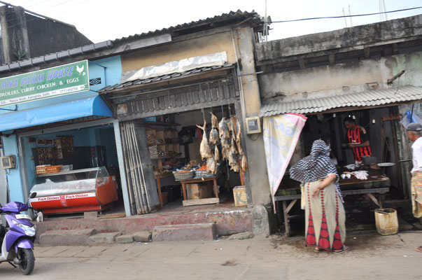 Auf dem Markt in Galle