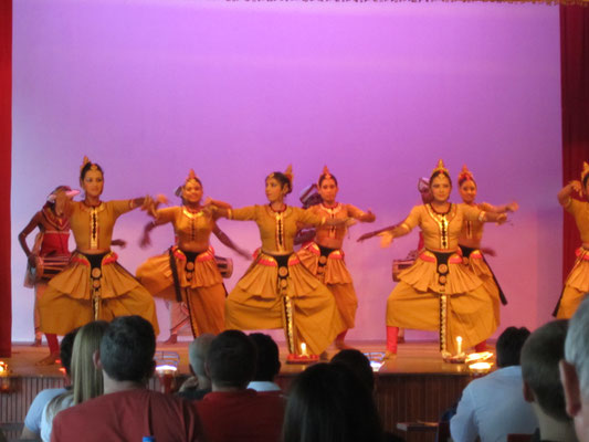 Tempeltänzer in Kandy