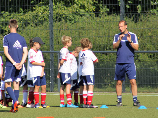 FUSSBALLSCHULE SOMMER IN FRECHEN