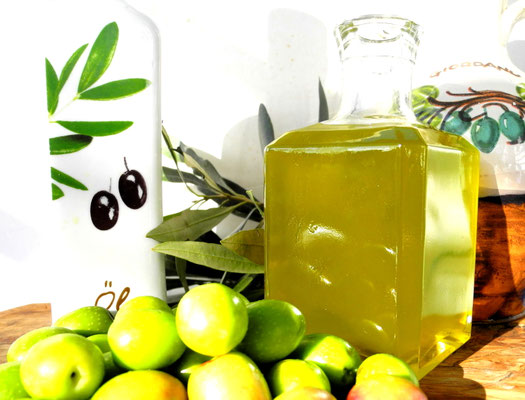 Olivenöl extra nativ-frisch von der Ölmühle