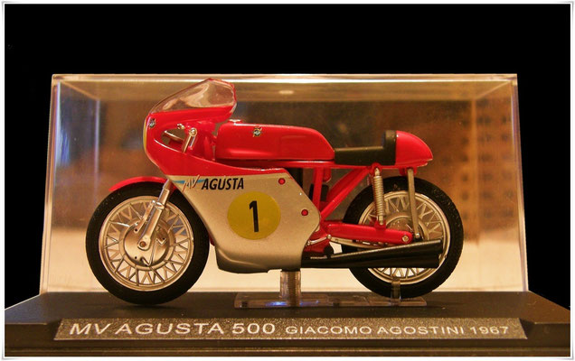 1:24 - MV Agusta 500 3c - 1967 - Giacomo Agostini