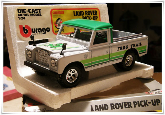 Land Rover Pick Up Frog Trail