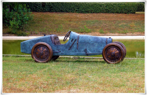 Esterno Museo Mougins -Bugatti