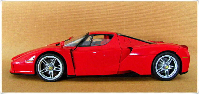 DeA 1:10 (kit)  Ferrari Enzo