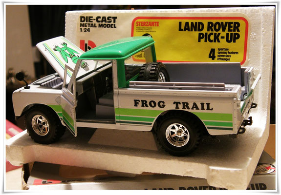 Land Rover Pick Up Frog Trail