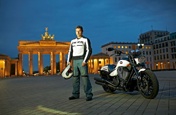 Uwe Mansshardt/ Victory Hammer S