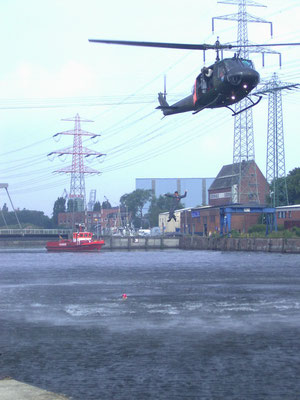 Uwe Mansshardt/ Die Rettungsflieger