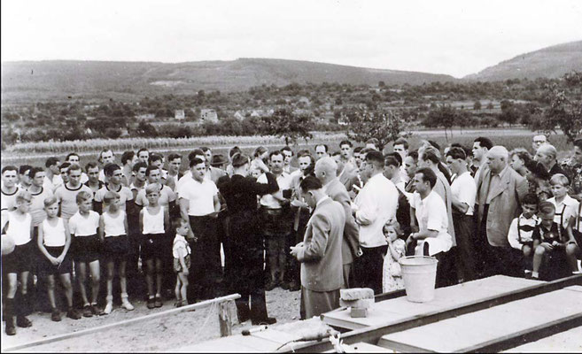 1952 Grundsteinlegung