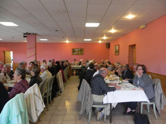 le repas à Fau de Peyre