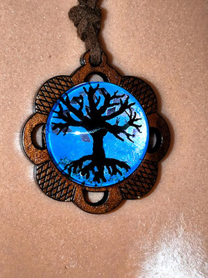 Lebensbaum handgemalt auf Cabochon