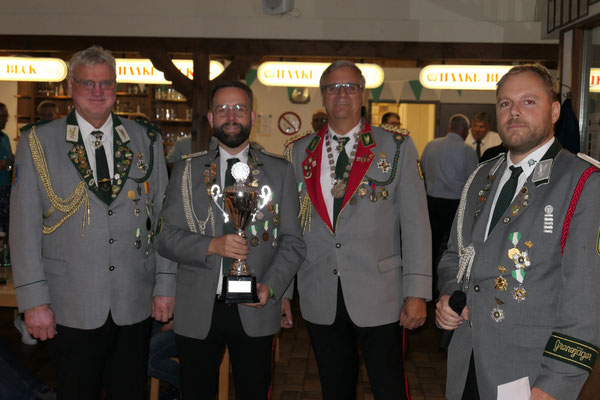 Holger Mais gewinnt den Bürgermeisterpokal