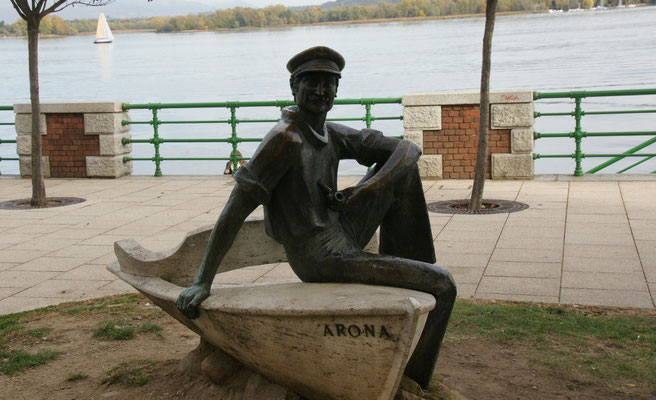 Arona