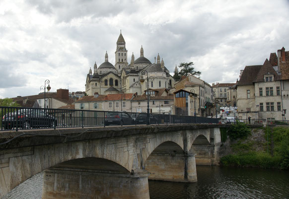 Zuerst noch bedrohlich schwarz über Perigueux