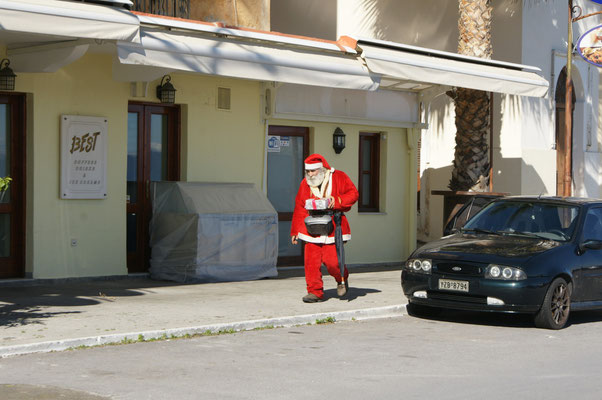 Weihnachtsmann zum Zweiten, diesmal in Gythion