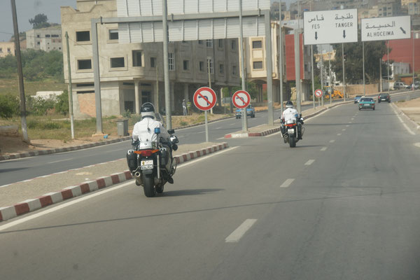 Sogar Töffpolizisten in Al Hoceima