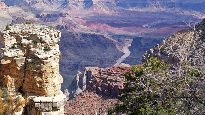 Der Colorado River in der Tiefe