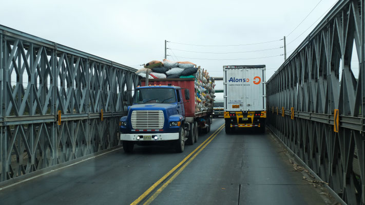 Wieder viel Lastwagenverkehr auf der Panamericana