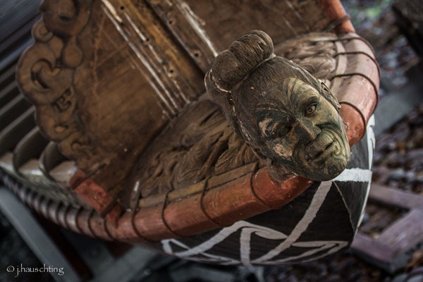 Maori boat carving - Tauranga area