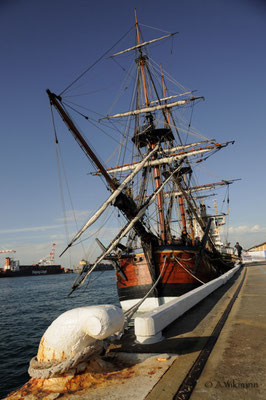 Throw of the bowlines... 