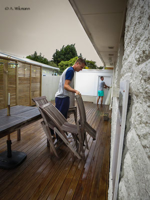 Cyclone warning Auckland - Store up everything...