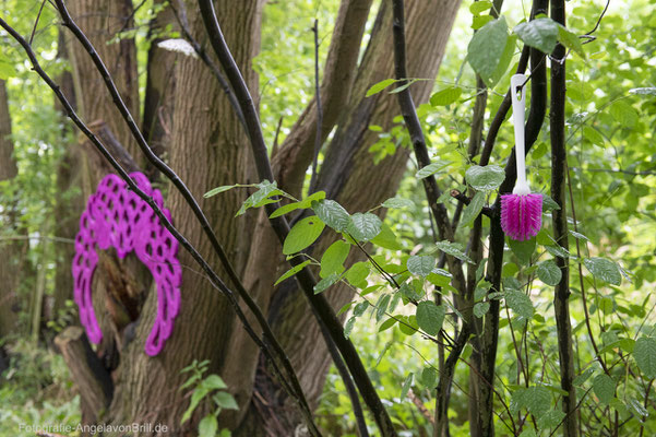 Baum-Kronen von Eva Preckwinkel und Guerilla-Kunst