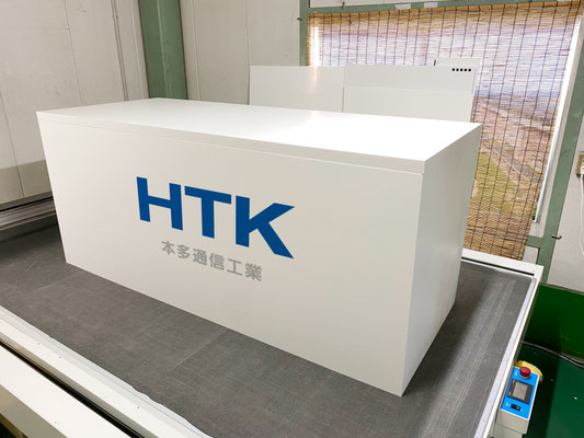 エントランス用展示台とアクリルケース