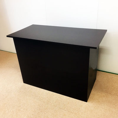 黒展示台